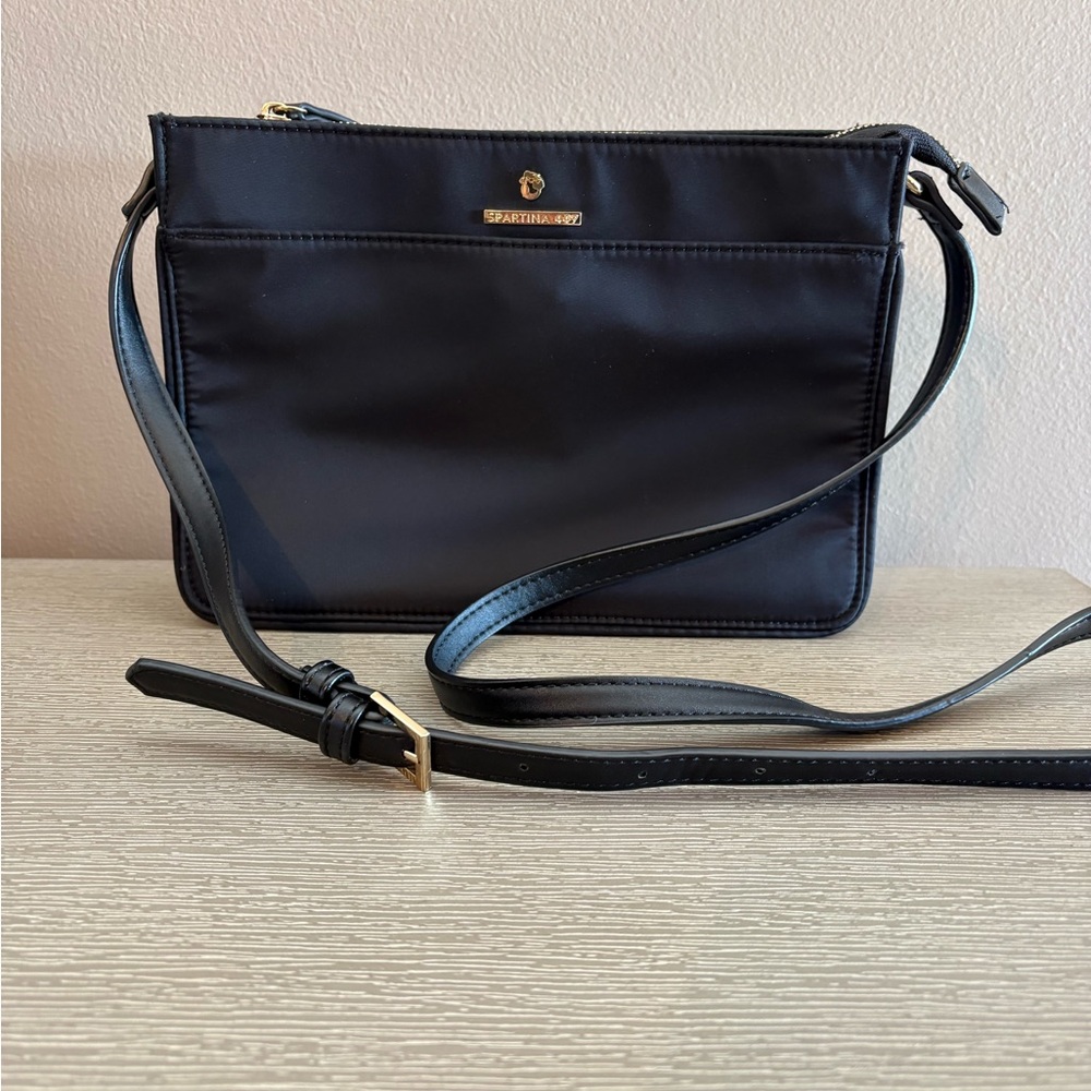 Armada Crossbody Evie Black by Spartina 449 with floral interior